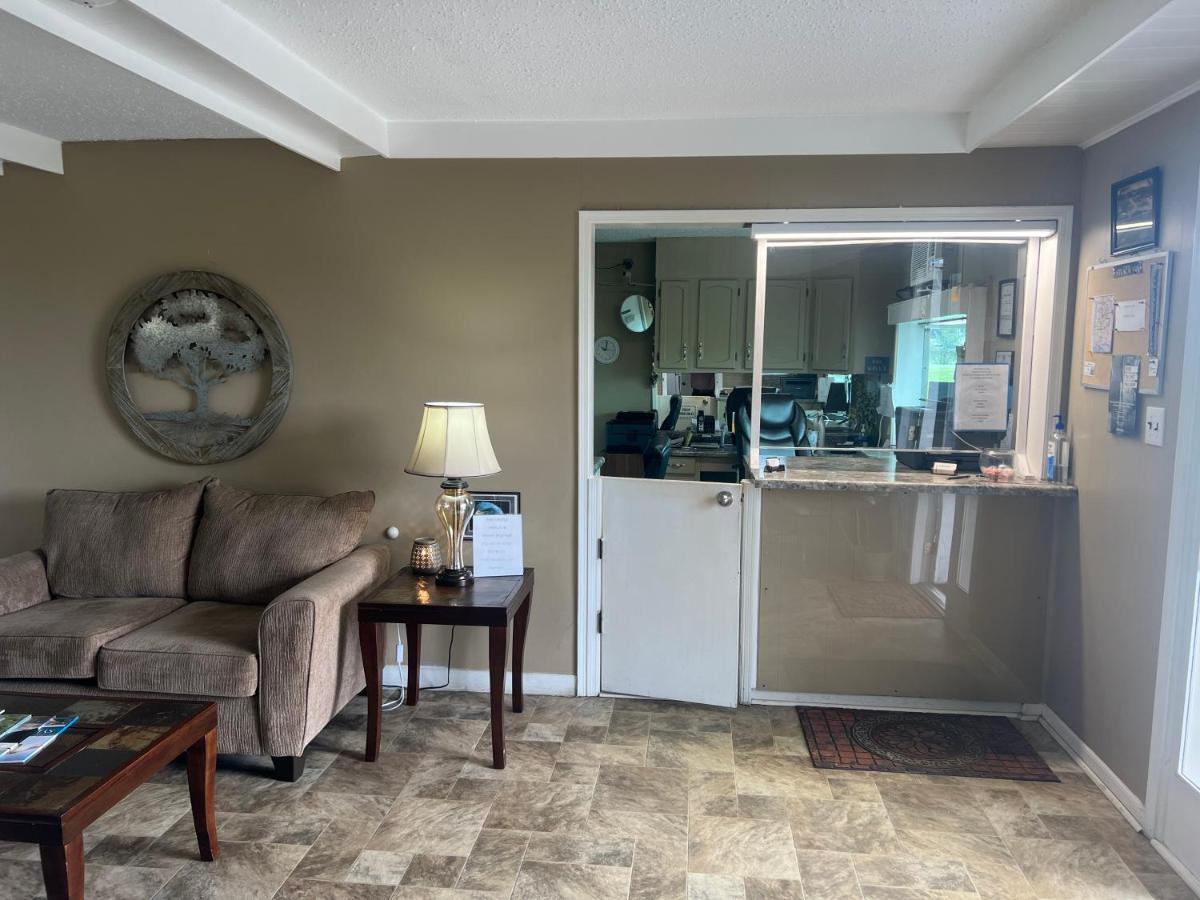 Towne Inn Sylacauga Екстериор снимка